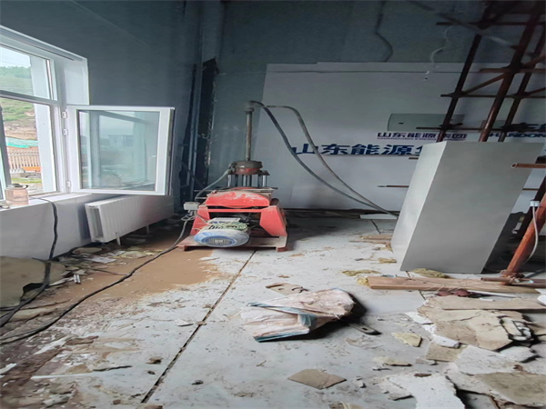 同江地基基础下沉墙体裂缝加固注浆顶升施工